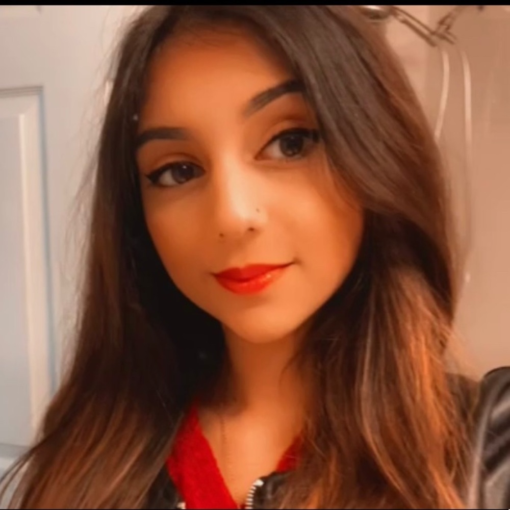 Meet your Posher, Maha